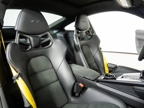 Certified 2025 Porsche 911 Carrera 4 GTS AWD/4WD image 18