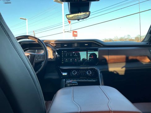 Certified 2024 GMC Sierra 1500 Denali Ultimate image 42