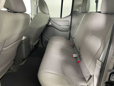 Used 2016 Nissan Frontier 4x4 Crew Cab Long Bed image 18