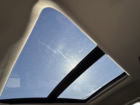 Used 2018 Ford Escape SEL image 30