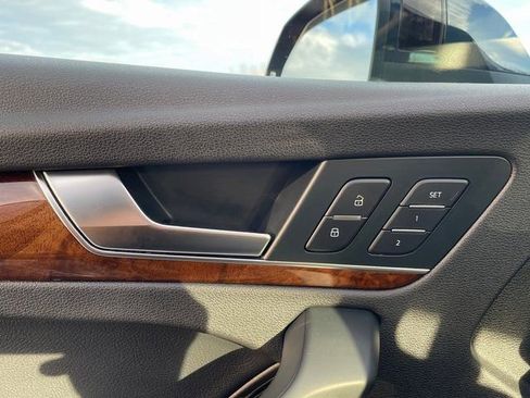 Used 2018 Audi Q5 2.0T Premium Plus w/ Premium Plus Package image 25