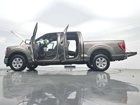Used 2023 Ford F150 XLT image 46