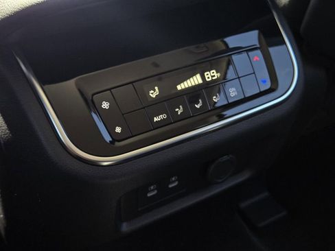 New 2026 Nissan Armada SV image 14