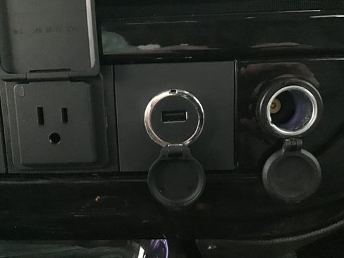 Used 2021 GMC Savana 2500 image 31