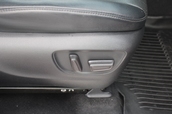 Used 2022 Toyota Highlander Platinum AWD/4WD image 22