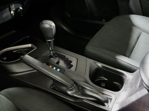 Used 2017 Toyota RAV4 LE image 20