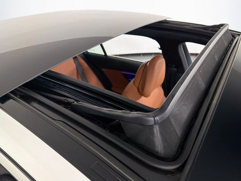 Certified 2025 Mercedes-Benz C 300 Sedan image 23