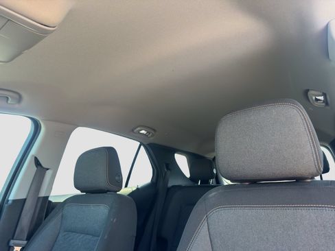 Used 2018 Chevrolet Equinox LT FWD image 24