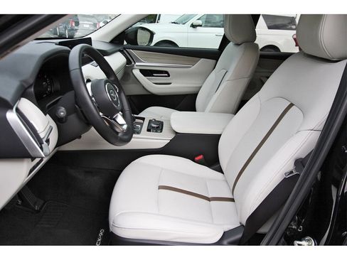 Certified 2025 MAZDA CX-90 3.3 Turbo w/ Premium Plus Pkg image 13