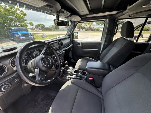 Used 2023 Jeep Wrangler Unlimited Sport w/ Sun And Sound Package AWD/4WD image 8