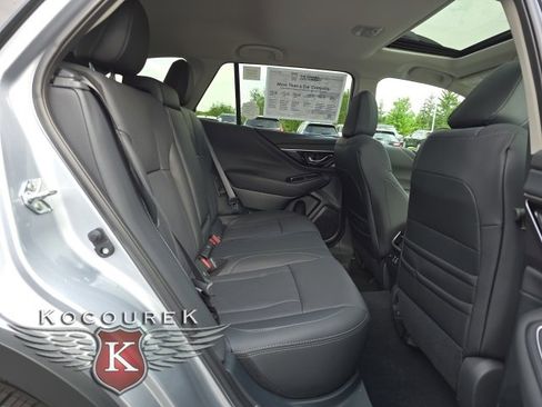 Used 2025 Subaru Outback Limited w/ Tech Package 3 image 25