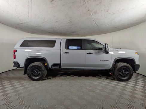 Certified 2025 Chevrolet Silverado 2500 ZR2 w/ Technology Package image 6