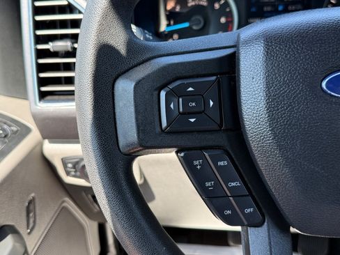Used 2019 Ford F150 XLT w/ Trailer Tow Package RWD image 31
