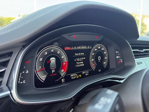 Used 2024 Audi SQ8 Prestige AWD/4WD image 24