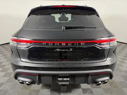 Certified 2025 Porsche Macan S image 6