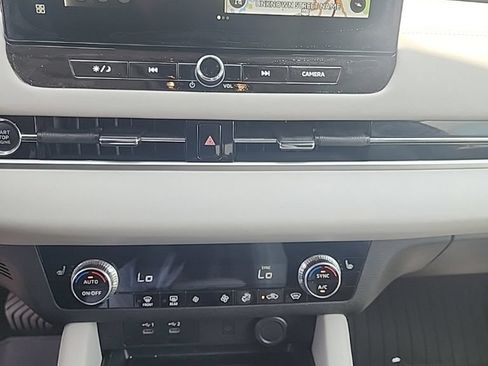 Used 2025 Mitsubishi Outlander SE AWD/4WD image 6