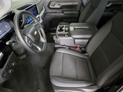 Used 2023 Chevrolet Silverado 1500 LT AWD/4WD image 10