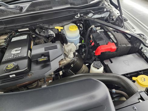 Used 2021 RAM 3500 Laramie image 23