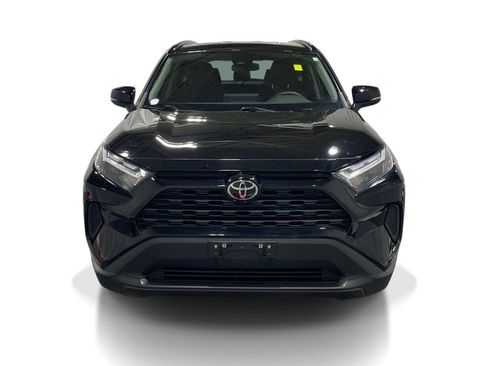 Used 2023 Toyota RAV4 XLE FWD image 6