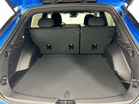 New 2026 Chevrolet Equinox EV LT image 24