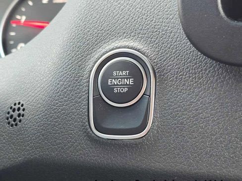 Used 2025 Mercedes-Benz Sprinter 2500 image 37