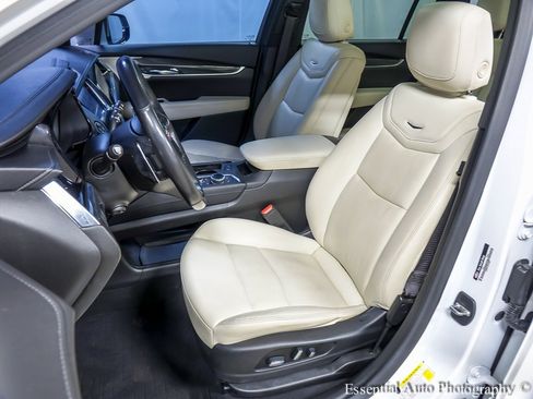 Used 2021 Cadillac XT6 Sport image 9