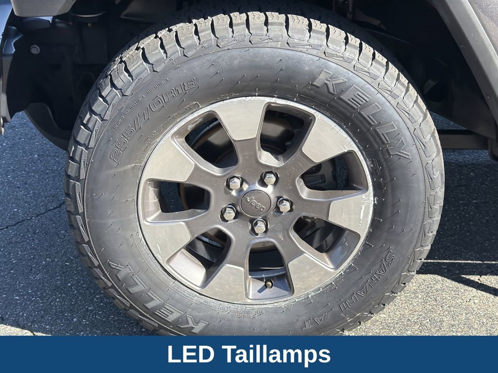 Used 2019 Jeep Wrangler Unlimited Sahara AWD/4WD image 10