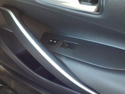 Used 2020 Toyota Corolla SE image 23