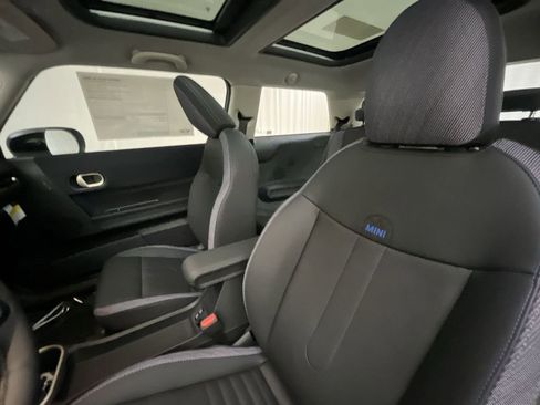 Certified 2025 MINI Cooper S image 12