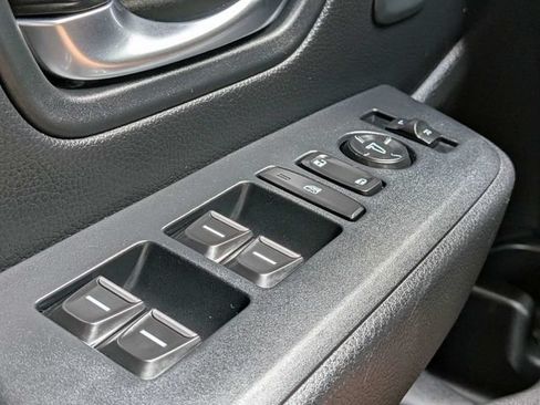 Used 2025 Honda Pilot EX-L image 27