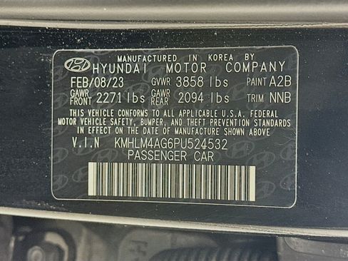 Used 2023 Hyundai Elantra SEL FWD image 29