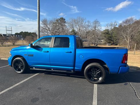 Used 2018 RAM 1500 Sport w/ Hydro Blue Sport Package image 10
