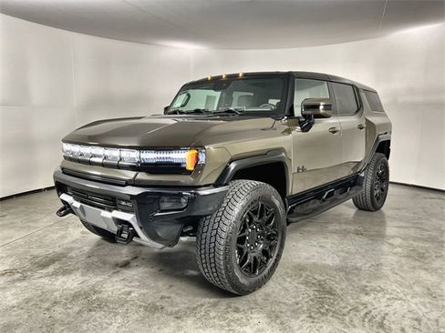 Used 2025 GMC Hummer EV 3X w/ LPO, Dark Essentials Package image 4