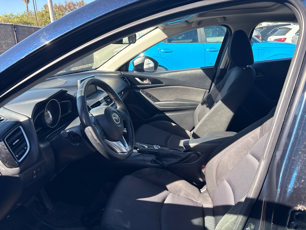 Used 2016 MAZDA MAZDA3 i Touring FWD image 9