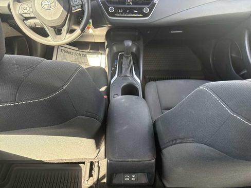 Used 2024 Toyota Corolla LE image 20