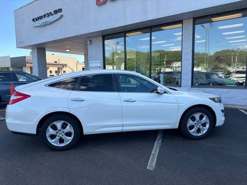 Used 2011 Honda Crosstour EX-L image 4