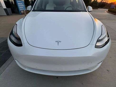 Used 2023 Tesla Model Y Long Range AWD/4WD image 26