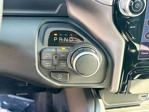 New 2026 RAM 1500 Big Horn AWD/4WD image 18