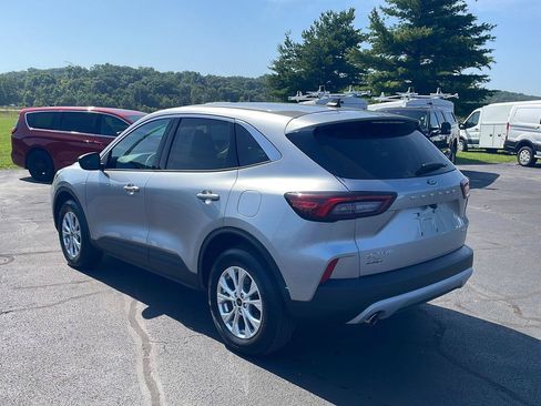 Used 2023 Ford Escape Active AWD/4WD image 3