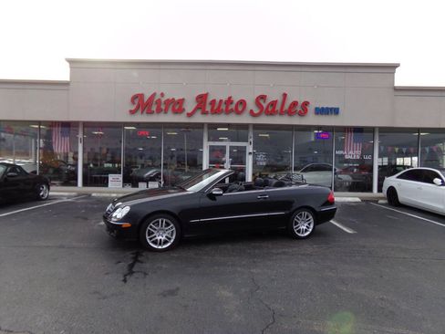 Used 2009 Mercedes-Benz CLK 350 Cabriolet image 2