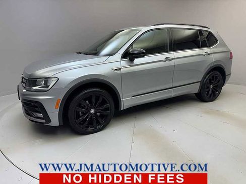 Used 2021 Volkswagen Tiguan SE R-Line image 1