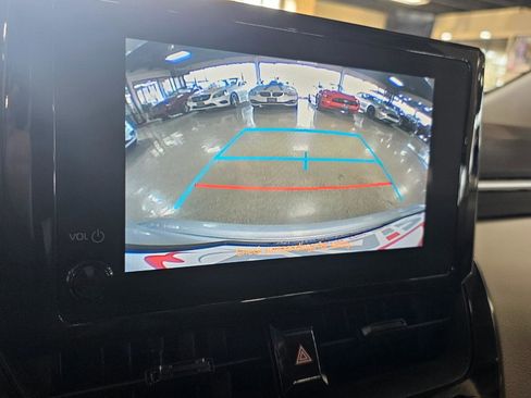 Used 2023 Toyota Corolla LE FWD image 34