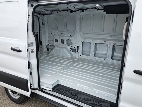 New 2025 Ford Transit 150 Low Roof image 28
