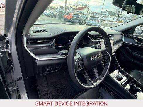 Used 2023 Jeep Grand Cherokee L Limited w/ Luxury Tech Group II image 19