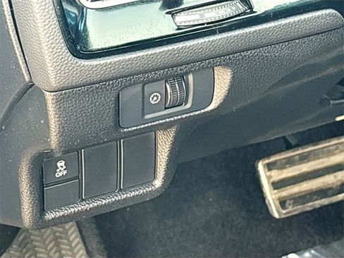 Used 2025 Honda Civic Sport image 10