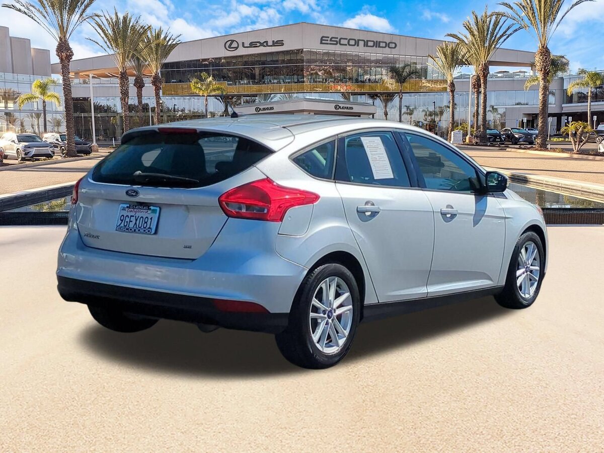 Used 2015 Ford Focus SE FWD image 5