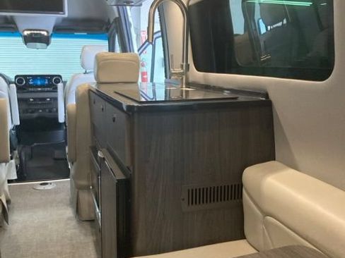 Used 2022 Mercedes-Benz Sprinter 3500 image 20