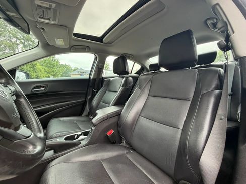 Used 2018 Acura ILX FWD image 9