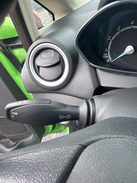 Used 2014 Ford Fiesta SE FWD image 27