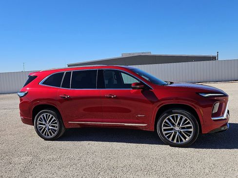 New 2026 Buick Enclave Avenir w/ Super Cruise Package image 6